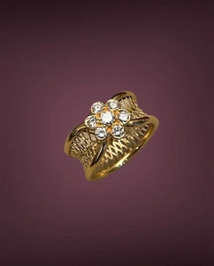 Van Cleef & Arpels 18K Yellow Gold Diamond Fleurette Mesh Ring - Picture 1 of 6