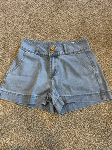 SHEIN Shorts Women's Blue Denim Light Wash Shorts Size 26 - Picture 1 of 3