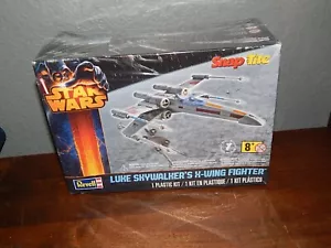 Revell Star Wars Luke Skywalker's "X-WING FIGHTER" Plastic Model Kit New in Box - Picture 1 of 6