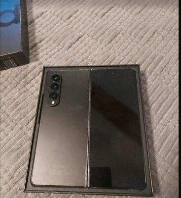 Samsung Galaxy Z Fold4 SM-F936B/DS - 256GB - Phantom Black (O2) - Bild 1 von 4
