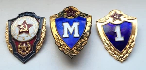 Excellence in the Soviet Army, officer rank USSR Soviet russian brass badges pin - Picture 1 of 8