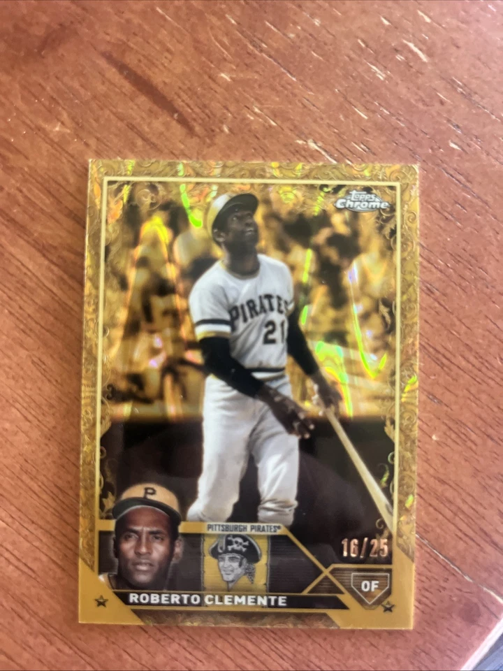 2023 Topps Chrome Roberto Clemente 16/25 - Image 1 of 1