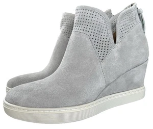 SOFFT Seabrook Wedge Bootie Women’s 8 Gray Italian Suede Perforated NWOB Chic - Picture 1 of 13