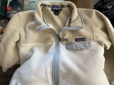 Suéter polar Patagonia Synchilla para mujer pequeño tostado blanco gris chaqueta con cremallera completa Foto 1 de 4