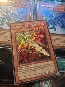 Volcanic Rocket FOTB-EN000 Secret Rare unlimited Edition Holo Bleed - Picture 1 of 4