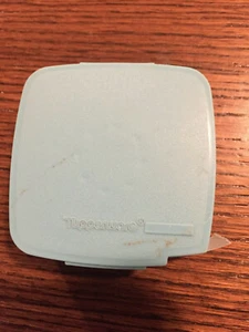 Vintage TUPPERWARE Etikettenspender mit selbstklebenden Etiketten - hellblau - Bild 1 von 4