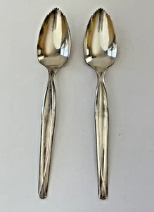 Vintage W.M. Rogers MFG Flatware Grapefruit spoons USA / - Picture 1 of 6
