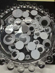ASSORTED WHITE MULTI SIZED STICK ON GOOGLY EYES PK 50 - Picture 1 of 1