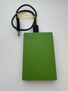 Seagate Xbox 2TB USB External Hard Drive - Green. - Afbeelding 1 van 4