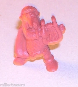 Figurine DARGAUD 1969 : Assurancetourix le Barde des Aventures d' Astérix orange - Picture 1 of 1