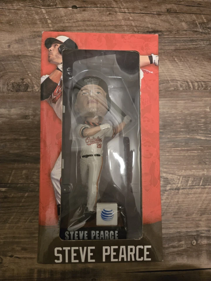 MLB Baltimore Orioles Steve Pearce Bobblehead SGA ( Damaged Box ) - Image 1 of 4