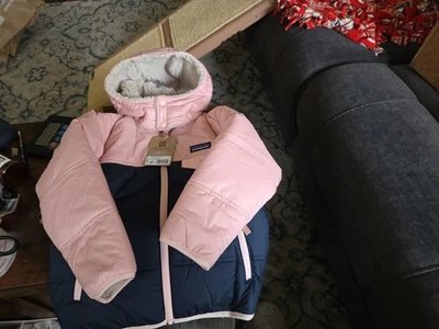 NUEVO CON ETIQUETAS - Patagonia Baby Reversible Tribbles Hoody - 5T 5 T Nuevo Azul Marino/Rosa Malva  Foto 1 de 4