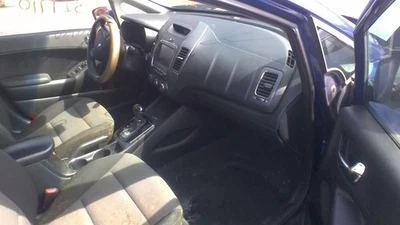 Б/у заднее стекло подходит: 2017 Kia Forte седан задний класс A - Изображение 1 из 4