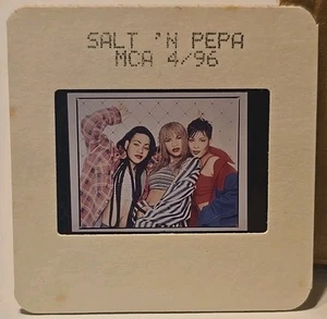 Salt N Pepa, Color 35mm Press Photo Publicity Slide, Geffen MCA, 90's Hip Hop - Picture 1 of 2