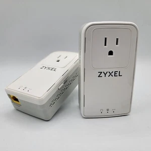Zyxel 2400 Powerline Ethernet Kit 2 Adapters Model PLA6456 Plug & Play Tested - Afbeelding 1 van 7