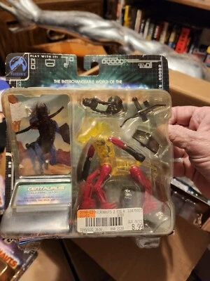 Palisades Micronauts Centaurus Gladiador Amarillo Rojo LIMITADO 2003 RARO NUEVO Foto 1 de 4