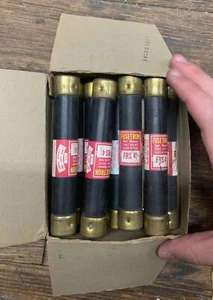 BUSSMANN FUSETRON FRS 4-1/2 SICHERUNG DUAL ELEMENT ZEITVERZÖGERUNG NEU IM KARTON MENGE 9 - Bild 1 von 5