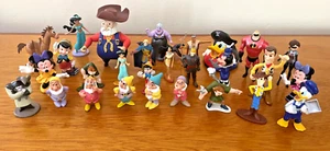 DISNEY LOT OF 28 PVC CAKE TOPPERS FIGURES -DRAWFS-TOY STORY-POCAHONTAS-HUNCHBACK - Picture 1 of 8