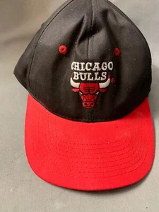 Vintage Chicago Bulls TC Snapback Mütze NBA Basketball 90er One Size schwarz rot Cap - Bild 1 von 7