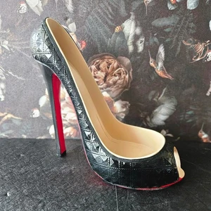 Wild Eye Design Weinflaschenhalter - Stiletto Red Bottom High Heel - Schwarz - Bild 1 von 7