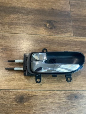 Genuine Nissan 2008-2015 Rogue SL Inside Door Grip Handle Rear Left 80671-JM00A - Image 1 of 4