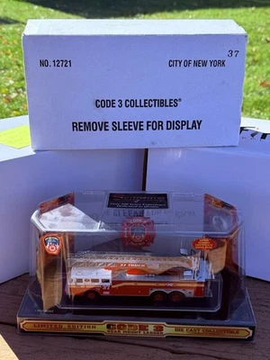 CODE 3 Collectibles FDNY Harlem  Diecast 1/64 Seagrave Ladder Truck 37 - Image 1 of 4