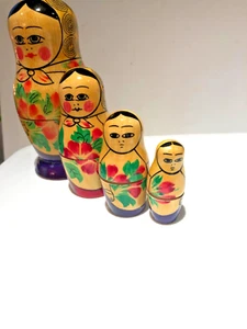 Vintage russische Matroschka verschachtelte Puppen handbemalt 5-teiliges Holzset - Bild 1 von 3