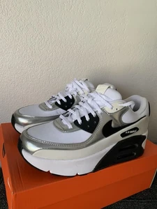 Nike Air Max 90 LV8 Damengröße 10,5 Herrengröße 9 " - Bild 1 von 6
