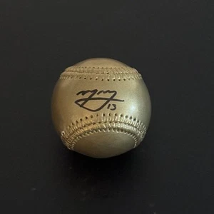 MANNY MACHADO SAN DIEGO PADRES SIGNED GOLD BASEBALL BECKETT BAS 2 - Picture 1 of 2
