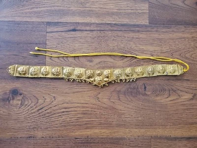 Cinturón egipcio o de Buda tipo metal tono dorado vintage??? Foto 1 de 4