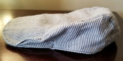 Gorra plana BABY GAP para niño azul, rayas blancas talla M/L Foto 1 de 4