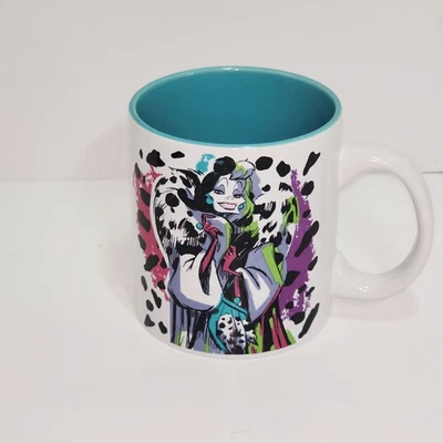 Кружка чашка DISNEY VILLAINS CRUELLA DE VIL Fiercer Than Ever 20 унций 101 далматинец  - Изображение 1 из 4