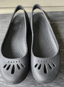 Crocs Damengröße 9W Malindi Ballerinas schwarz Fersenriemen Slipper Cut-Outs - Bild 1 von 5