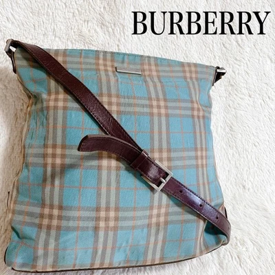 Bolso de Hombro Burberry Sacoche Color Muy Bueno Bolso de Cuero para Mujer JPN Original LTD Col Foto 1 de 4