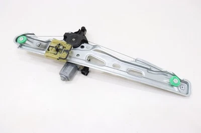 FORD TRANSIT CONNECT 2014-2023 REGULADOR DE CRISTAL VENTANA LATERAL TRASERA IZQUIERDA OEM Foto 1 de 4