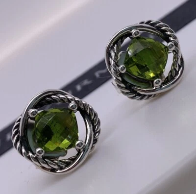 David Yurman Plata de Ley 925 Perno Infinito con Peridoto Verde 7x7mm Foto 1 de 4