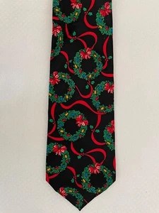 Surrey Wreaths Lights Red Ribbon Holly Christmas Floral Polyester Necktie - Picture 1 of 3