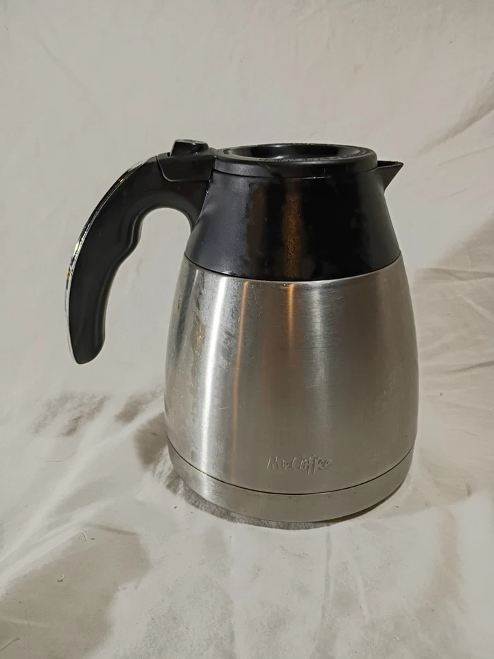 Cafetera Mr. Cafetera. Olla de 6 tazas. Cafetera de acero inoxidable. Foto 1 de 4