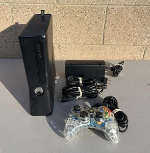 Xbox 360 S Konsole XDK Model 1486 Xbox Development Kit (Dev Kit) getestet  - Bild 1 von 14