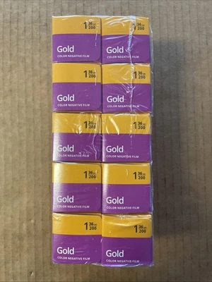 (I3425) 10 Rolls Kodak Gold 200 36 Exposure Color Negative 35mm Film 11/2026 - Image 1 of 2