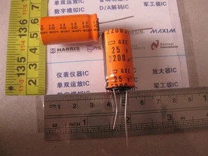 2X Condensador electrolítico aluminio GXE 2200uF 25V 125°C 32mm x 16mm NCC NIPPON - Imagen 1 de 4