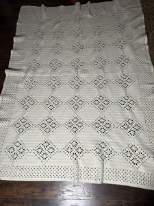 Vintage Häkel Strick Oma Afghan Decke weiß Bohemian Cottagecore Home 70x52 - Bild 1 von 6