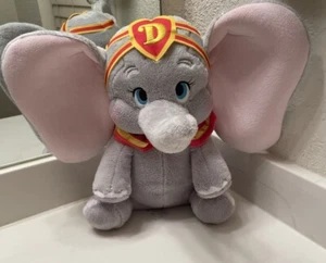 Disney Store DUMBO 11 Zoll Plüsch - Bild 1 von 6