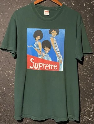 Camiseta Grupo SUPREME Verde Oscuro Talla Grande 22.5x29.5 Foto 1 de 4