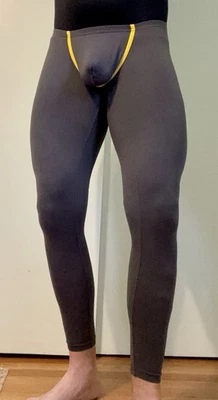 Medias de hombre N2N Pouch - gris medio usadas Foto 1 de 4