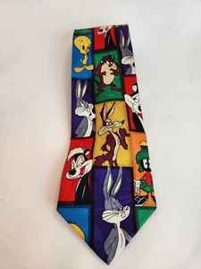 VTG 1993 Looney Tunes Multicolor Pepe Wiley Bugs Bunny Taz Marvin Martian Tie - Picture 1 of 7