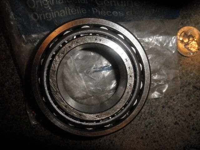 Nuevo de Lote Antiguo Original Volvo #384728-2, Timken #U360L Hecho en EE. UU. Eje Trasero Brng.245 + Foto 1 de 4