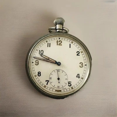 Reloj Bolsillo Suizo Hombre Vintage Sin Marca 15 Joyas Cal.30 WWll Militar GSTP GWO Foto 1 de 4