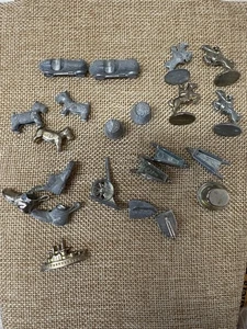 22 Vintage To Now Monopoly Tokens Pieces.  Free Shipping. - Bild 1 von 8