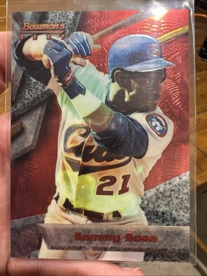 1994 Bowman's Best - Refrator Sammy Sosa #70 vermelho - Imagem 1 de 3